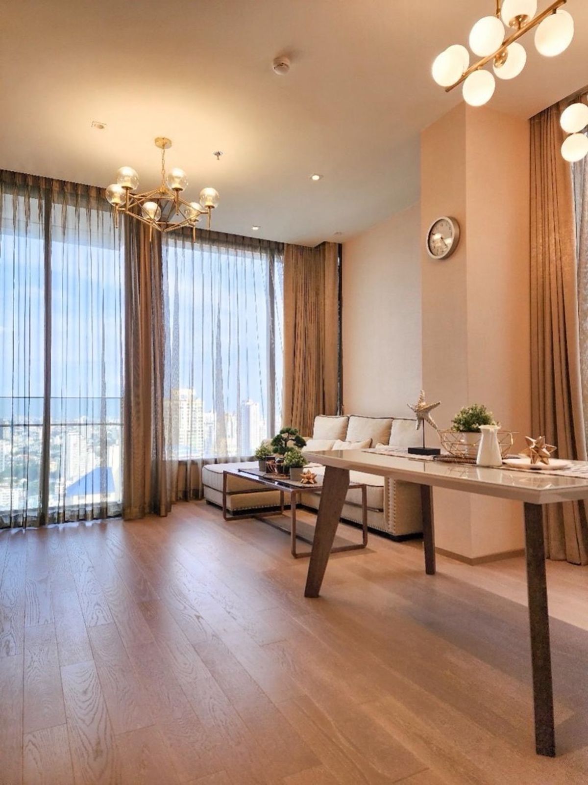 ให้เช่าคอนโดสุขุมวิท อโศก ทองหล่อ : The Esse Asoke for rent 