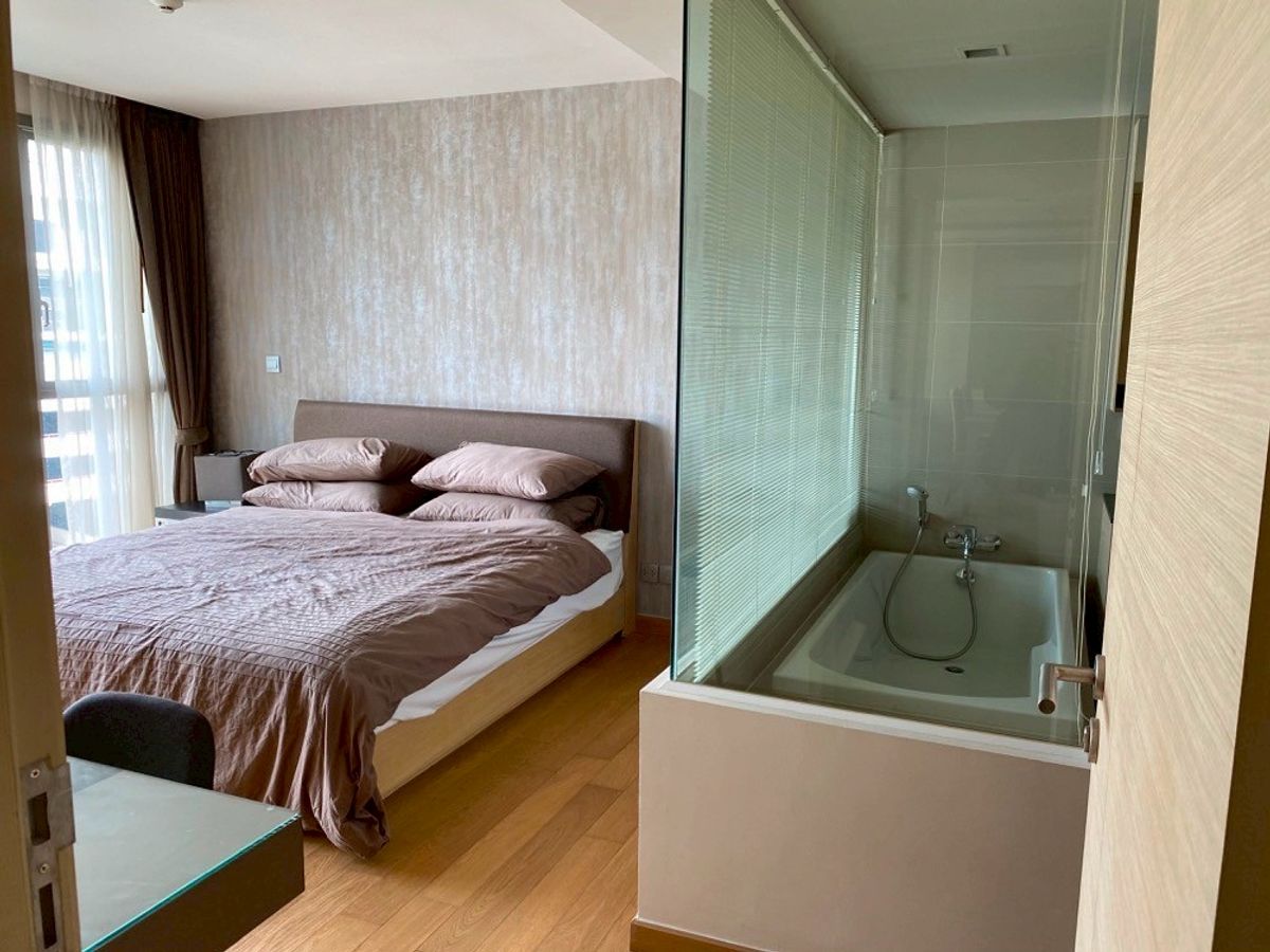 ให้เช่าคอนโดสุขุมวิท อโศก ทองหล่อ : 🏙️ Via Botani Sukhumvit 47 | For Rent Modern condominium with excellent facilities near BTS Phra Khanong
