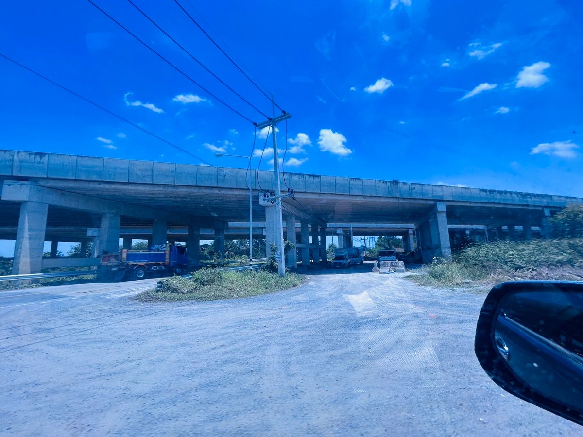 ขายที่ดินอยุธยา : ขายที่ดิน 20 ไร่ 2 โลถึง มอเตอร์เวย์วังน้อย ติดถนนตัดผ่านทั้งหน้าและหลัง 2.8 โล ถึงนิคมอุตสาหหกรรมจีน 093 296 2878