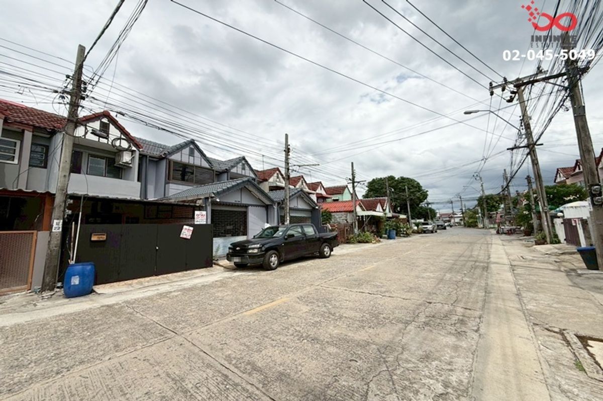 For SaleTownhomeChaengwatana, Muangthong : 2 storey townhouse for sale, Lan Thong Tiwanon Village, Pakkred Renovate ready