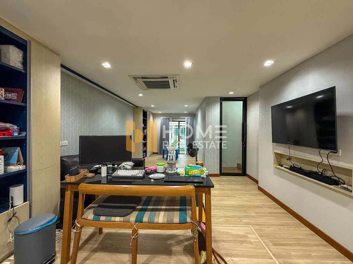 For SaleTownhomePattanakan, Srinakarin : Nobble Cubar Phatthanakan / 1 Bedroom (Sell), Noble Cube Patanakarn / 1 Bedroom (For Sale) Palm891