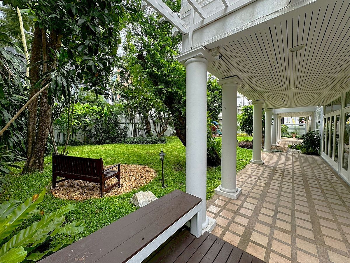 ให้เช่าบ้านราชเทวี พญาไท : บ้านเดี่ยวสไตล์โคโลเนียล พร้อมสวนขนาดใหญ่ใจกลางเมือง ให้เช่า ใกล้ BTS อนุสาวรีย์ ** NO CO-AGENT ** 
