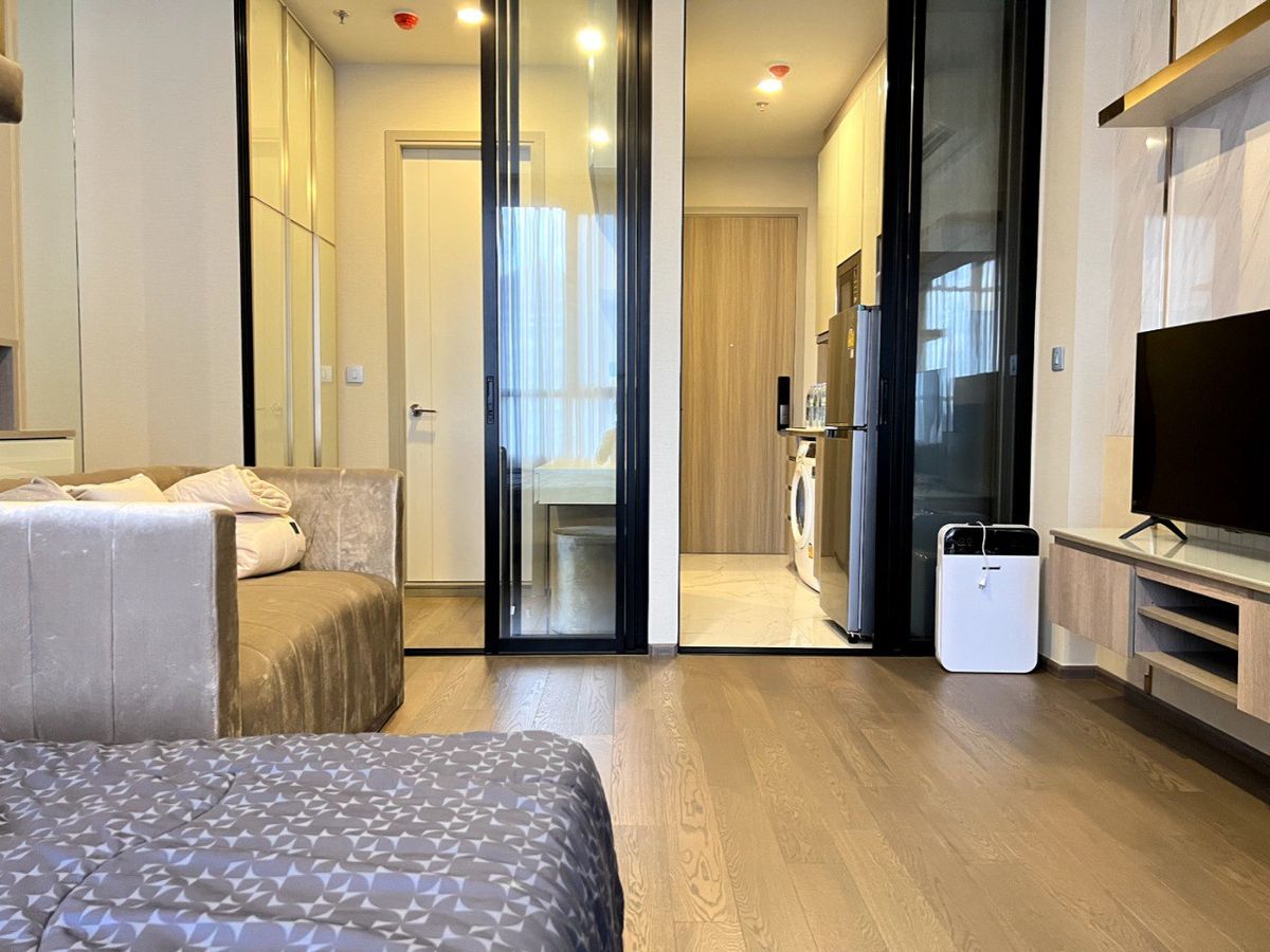 For RentCondoRatchathewi,Phayathai : Park Origin Phayathai【𝐑𝐄𝐍𝐓】🔥Cool modern design, open space, fully furnished🔥  Contact Line ID: @hacondo