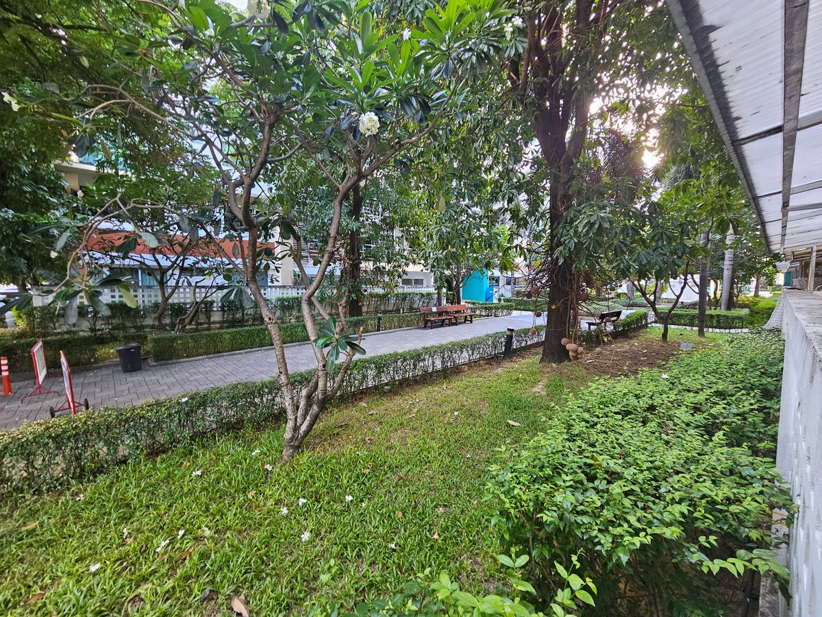 For SaleCondoThaphra, Talat Phlu, Wutthakat : Area 74 sqm, near BTS Wutthakat, only 4 kilometers Metro Park Sathorn Phase 2/1