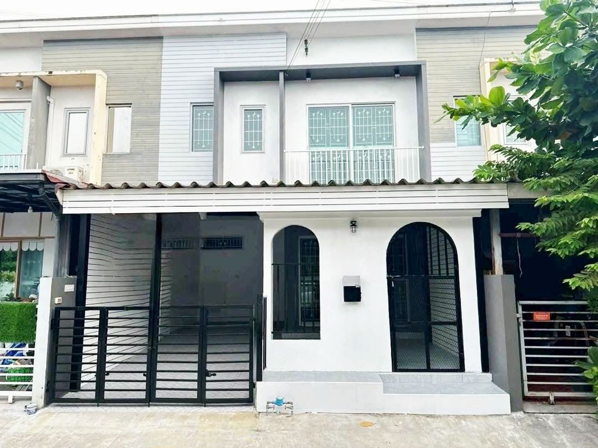 For SaleTownhomeLadkrabang, Suwannaphum Airport : 🏡 Free sleeping, plus water pump, water tank, furniture