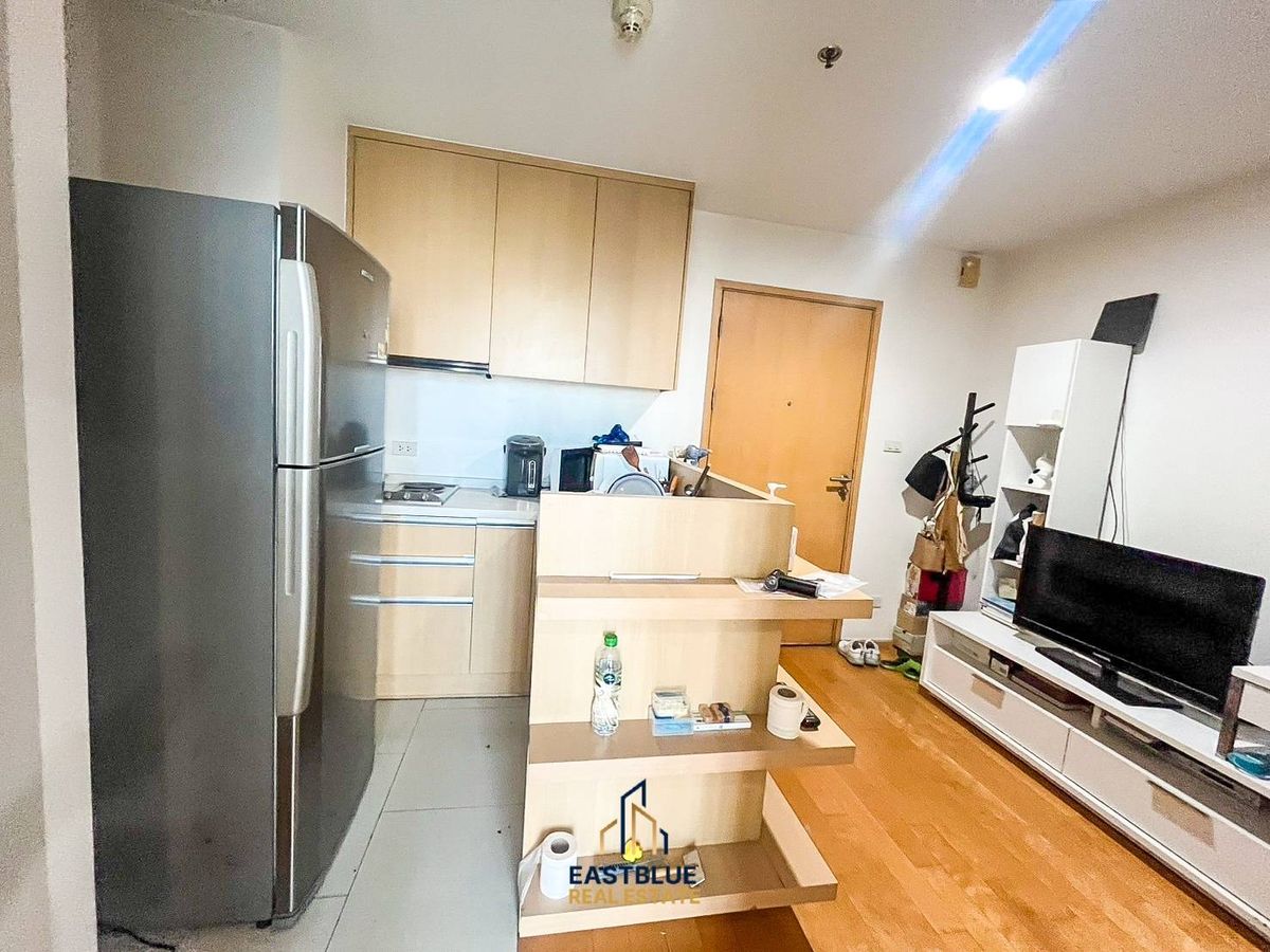 ขายคอนโดราชเทวี พญาไท : ขายด่วน! เจ้าของรีบมาก ห้องเพิ่งถ่ายอัพเดตสด ๆ ร้อน ๆ ค่า เจ้าของแบ่งเป็น 2 นอน หากใครไม่ชอบสามารถเอาออกได้นะคะ เป็นผนังเบา ขอคนอยากได้จริงราคาคุยได้ค่ะ  ชั้นไม่สูงมาก วิวสระด้วย หายากแล้ว สนใจติดต่อเซลล์ประจำโครงการ 0876358339 