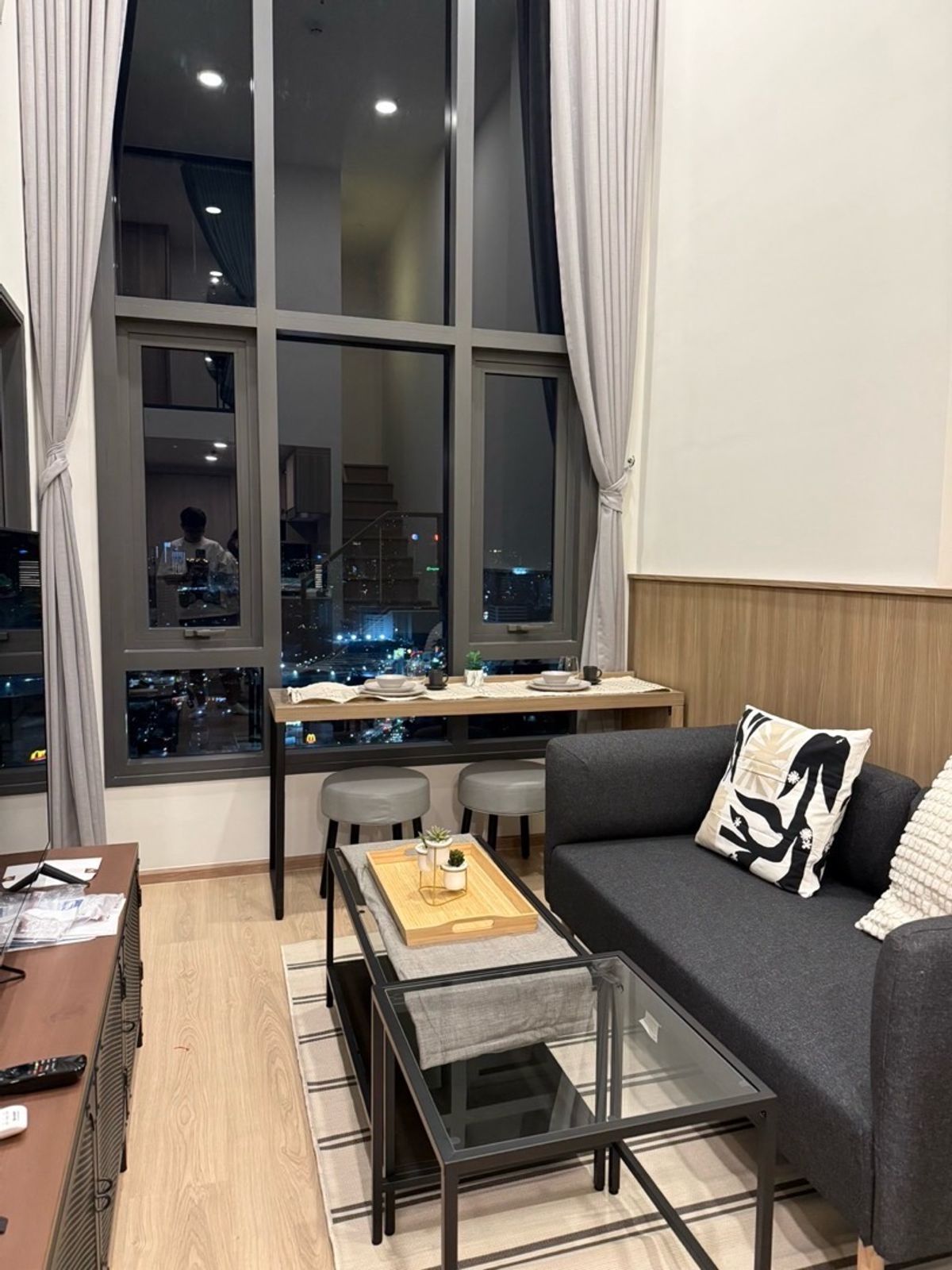 ให้เช่าคอนโดคลองเตย กล้วยน้ำไท : new room 2 bed 1 baht facing east for rent