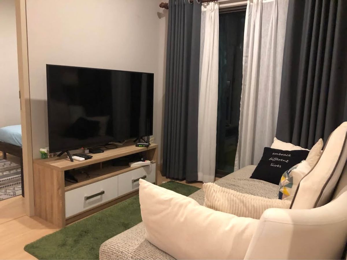 ให้เช่าคอนโดพระราม 9 เพชรบุรีตัดใหม่ RCA : เช่า RR639 Lumpini Suite เพชรบุรี-มักกะสัน ห้องสวย เฟอร์นิเจอร์ครบ ใกล้รถไฟฟ้า MRT เพชรบุรี