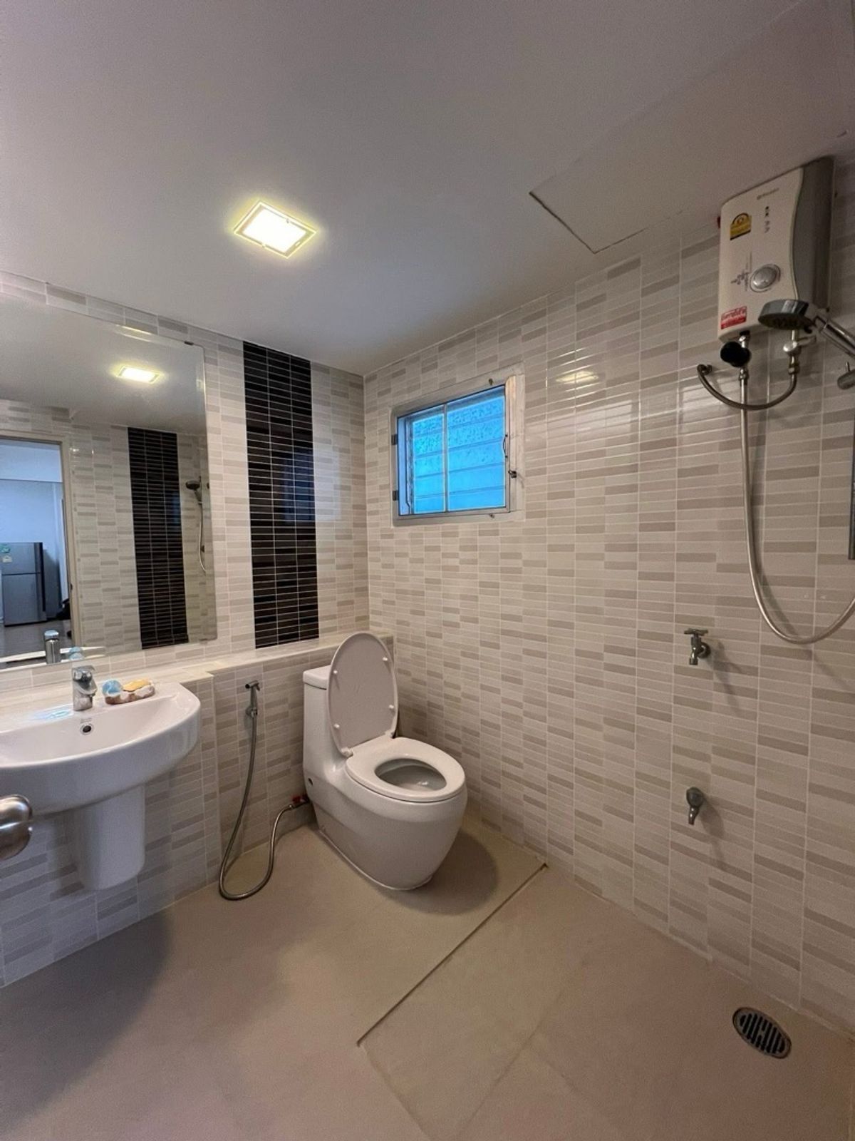 For SaleCondoRattanathibet, Sanambinna : 🌳baan Suanthon Rattanathibet, 1st floor, has a garden in front of the room