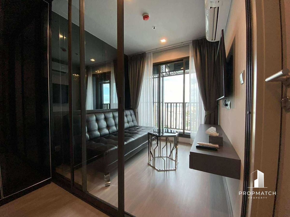 ให้เช่าคอนโดลาดพร้าว เซ็นทรัลลาดพร้าว : ✨Flash Deal ✨Life Ladprao( 1Bed 1Bath 35.83SQM.) แต่งครบพร้อมอยู่ !! เพียง 21,000บาทต่อเดือน Tel.0981315848 @propmatch