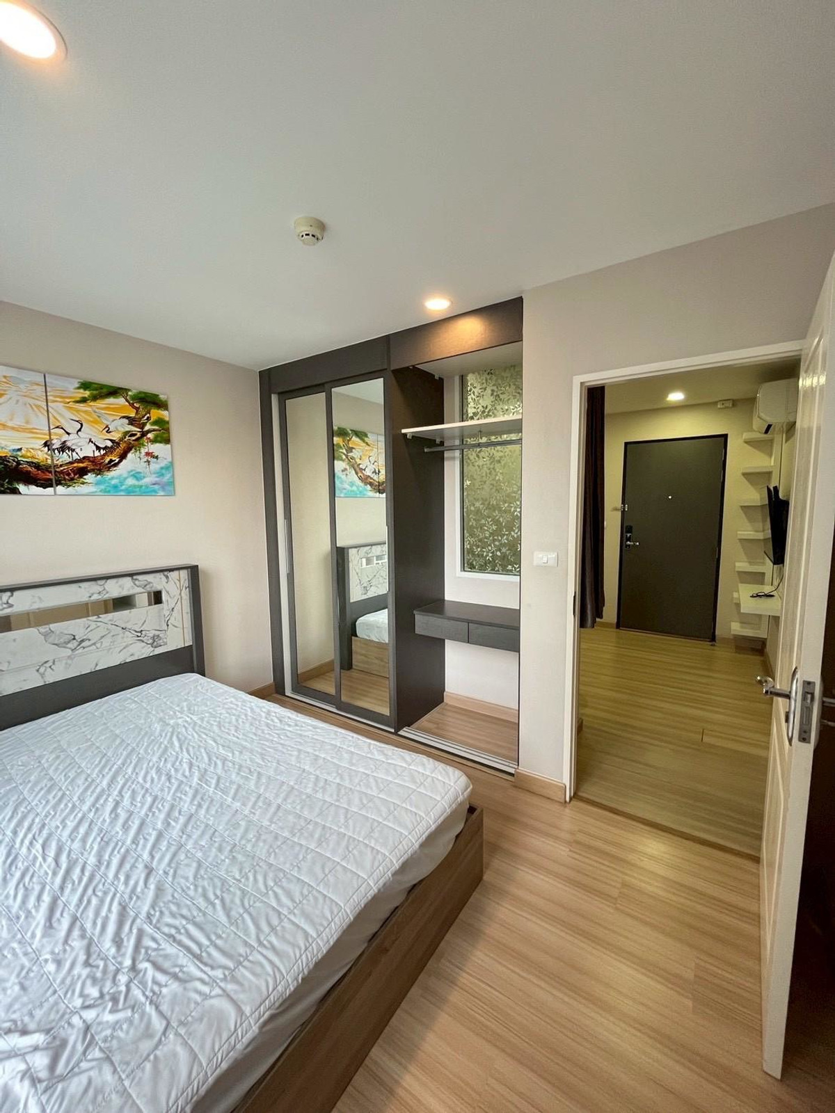 ขายคอนโดปิ่นเกล้า จรัญสนิทวงศ์ : ✨Low rise condo 8ชั้น🔥ขาย ถูกสุดในโครงการ🔥  ชาโตว์ อินทาวน์ จรัญ96/2🔥