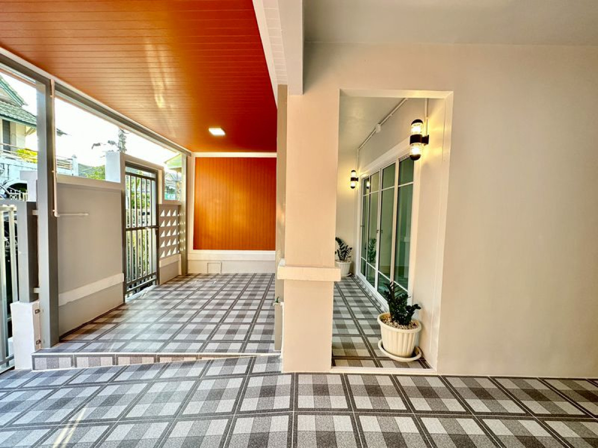 For SaleTownhomeNonthaburi, Bang Yai, Bangbuathong : For Sale Townhouse/Townhome  , Baan Pruksa 18 Bangyai , newly renovated , Bang Mae Nang , Bang Yai , Nonthaburi ,  CX-140123
