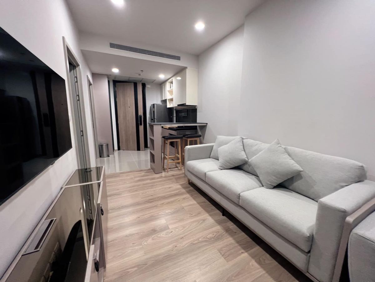 ให้เช่าคอนโดสุขุมวิท อโศก ทองหล่อ : For rent🏡 Oka Haus Sukhumvit 36 I Rare unit with River view