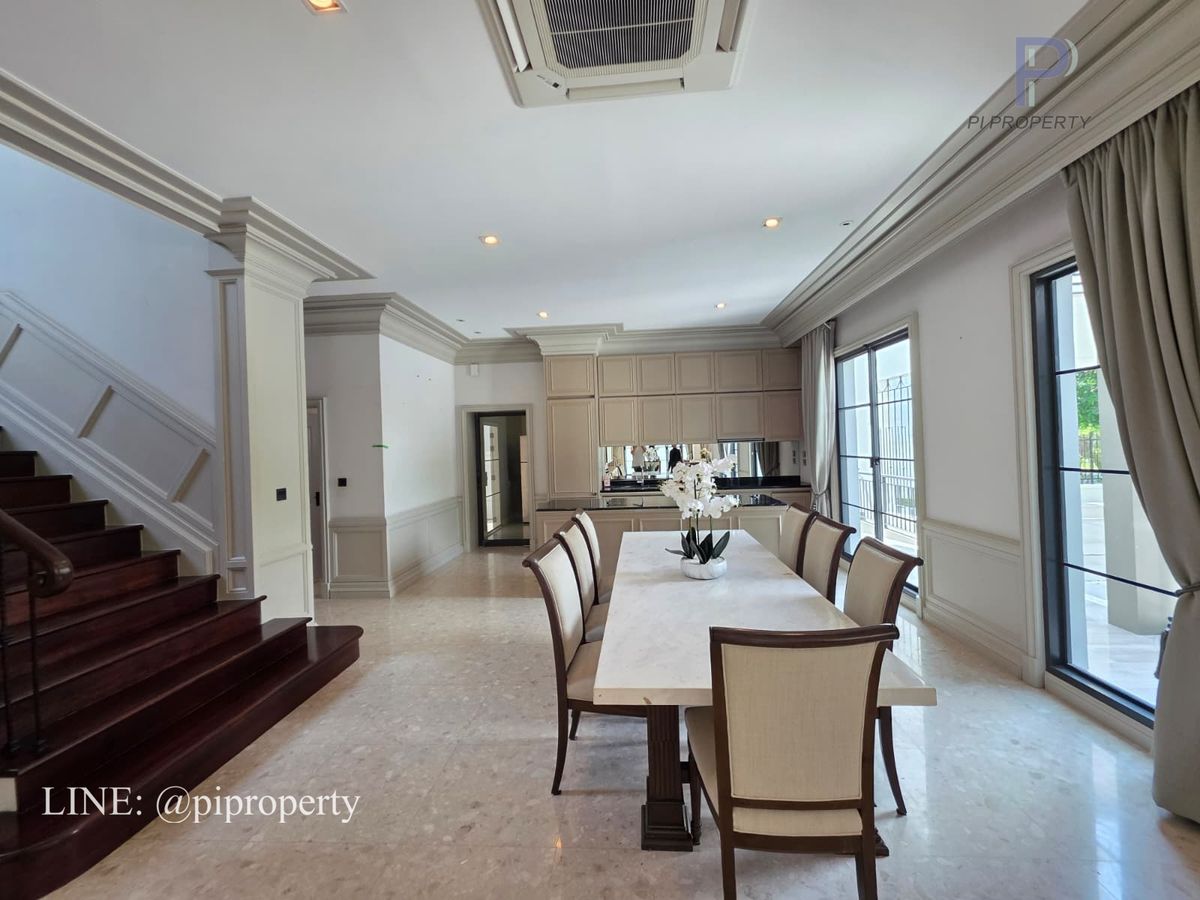 ให้เช่าบ้านบางนา แบริ่ง ลาซาล : ให้เช่า: วิลล่าหรูในโครงการแกรนด์ บางกอก บูเลอวาร์ด สุขุมวิท 4 ห้องนอน 5 ห้องน้ำ