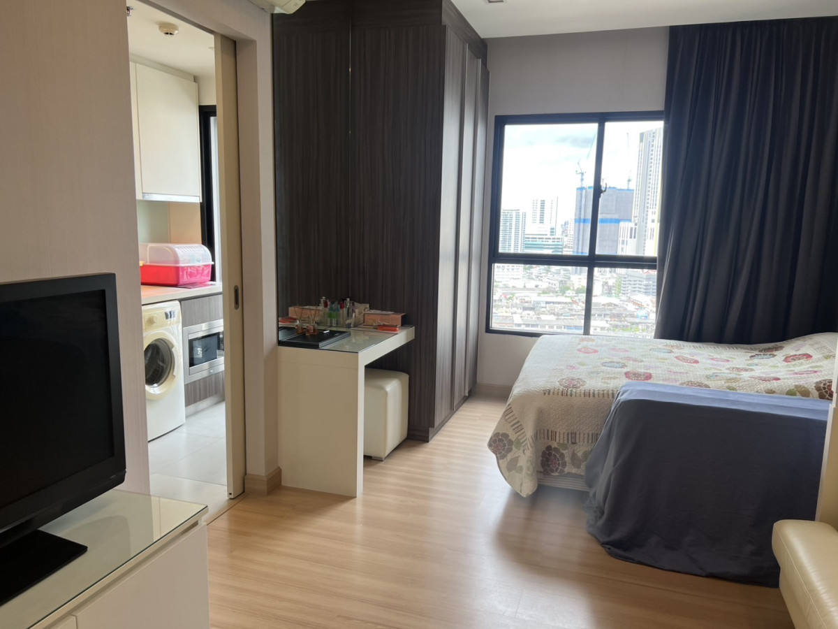 For SaleCondoWongwianyai, Charoennakor : For Sale Condo , Urbano Absolute Sathorn - Taksin , BTS-Krung Thon Buri , Khlong Ton Sai , Khlong San , Bangkok , CX-138073