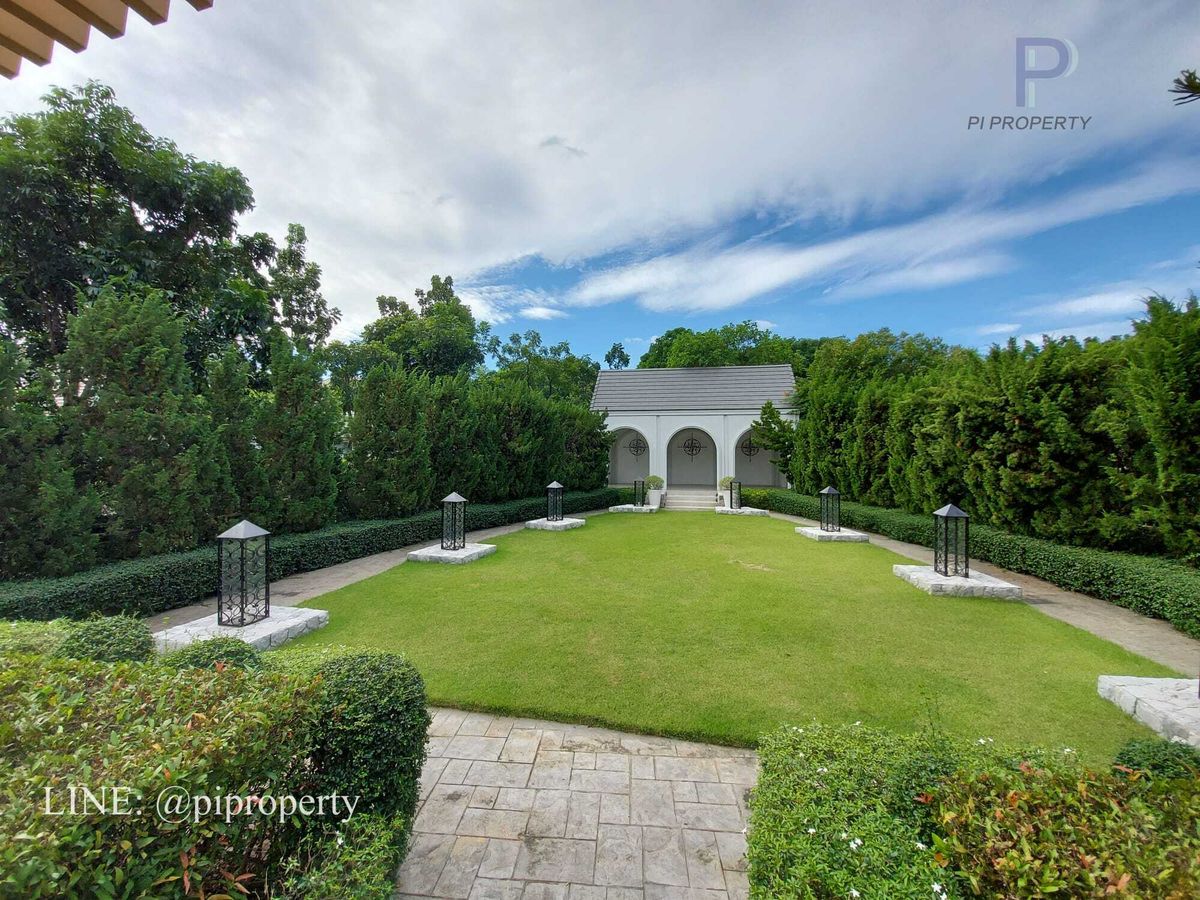 ให้เช่าบ้านบางนา แบริ่ง ลาซาล : ให้เช่า: วิลล่าหรูในโครงการแกรนด์ บางกอก บูเลอวาร์ด สุขุมวิท 4 ห้องนอน 5 ห้องน้ำ