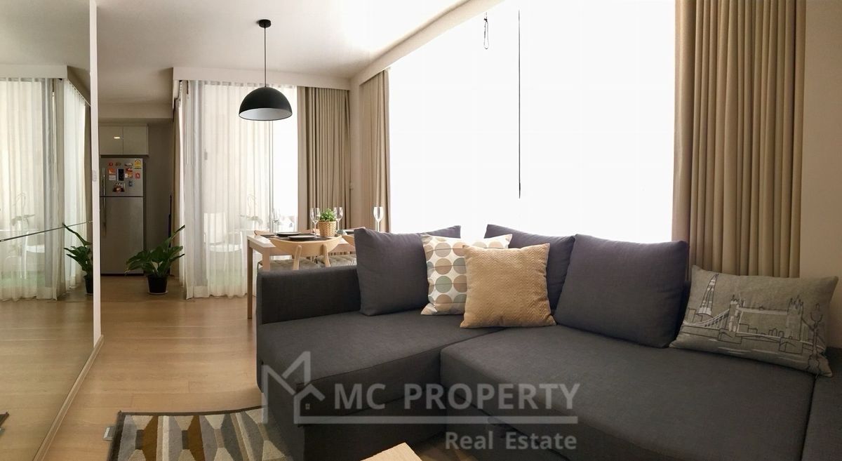 ให้เช่าคอนโดสุขุมวิท อโศก ทองหล่อ : LIV@49 สำหรับเช่า 2 ห้องนอน 81sqm เพียง 50,000 กรุณาติดต่อ 0816878954