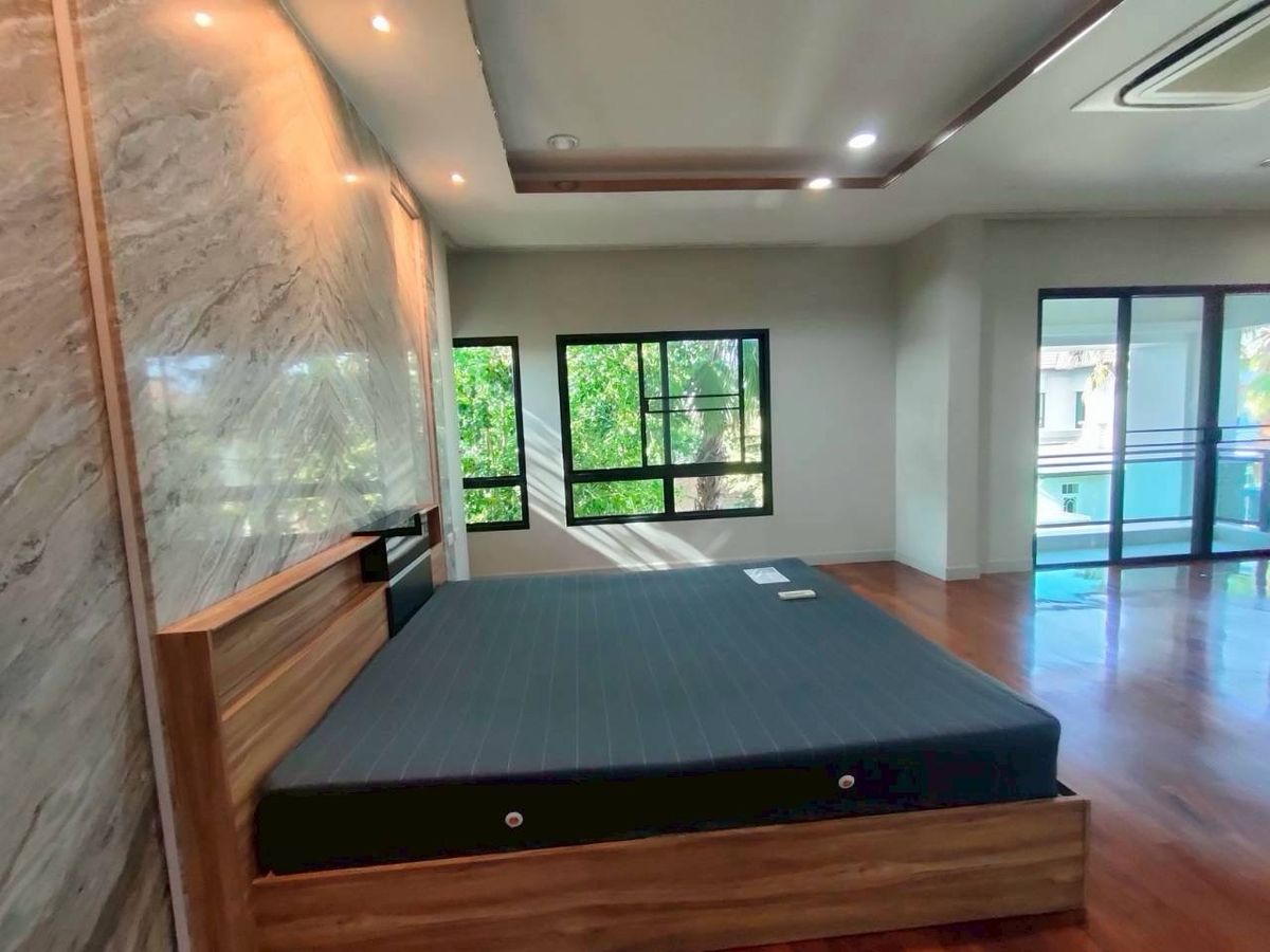 For RentHouseEakachai, Bang Bon : 🔥 Luxury Corner House for Rent – Grand Bangkok Boulevard Sathorn – Opposite Garden, with Koi Pond & Private Landscape