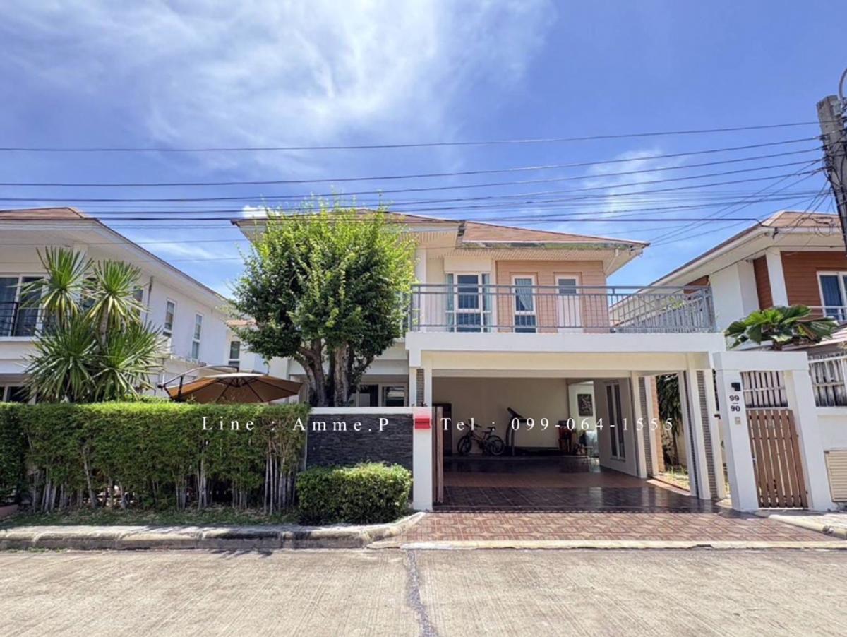 ขายบ้านแจ้งวัฒนะ เมืองทอง : ขายบ้านมือสองหมู่บ้านบุญโต 99  (บุญโต-เศรษฐศิริ)บ้านเดี่ยวพร้อมเข้าอยู่ มีพื้นที่จัดสวนในบ้าน เพื่อนบ้านดี โครงการเงียบสงบ ตั้งอยู่ถนนเลียบคลองประปา เชื่อมต่อถนนสรงประภา ใกล้ทางด่วนศรีสมาน แจ้งวัฒนะเมืองทอง ดอนเมือง