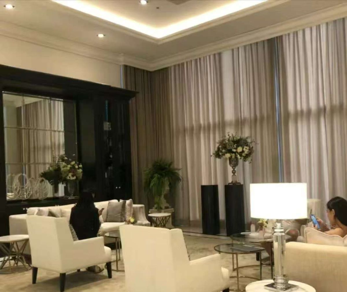 ให้เช่าคอนโดวิทยุ ชิดลม หลังสวน : Life one wireless condo for rent in Discount 35sqm just 21k