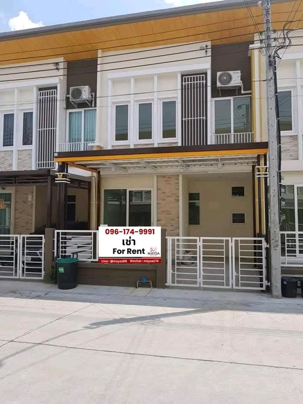 ให้เช่าทาวน์โฮมลาดกระบัง สุวรรณภูมิ : 🏠 ให้เช่า โกลเด้น ทาวน์ บางนา-กิ่งแก้ว  ✈️ ใกล้สนามบินสุวรรณภูมิ 7.8 กม มีเครื่องใช้ไฟฟ้าและเฟอร์นิเจอร์บางส่วน พร้อมเข้าอยู่  ✅✅ 
🐶🐱 สามารถเลี้ยงสัตว์เล็กได้ 1 ตัว 🐶🐱