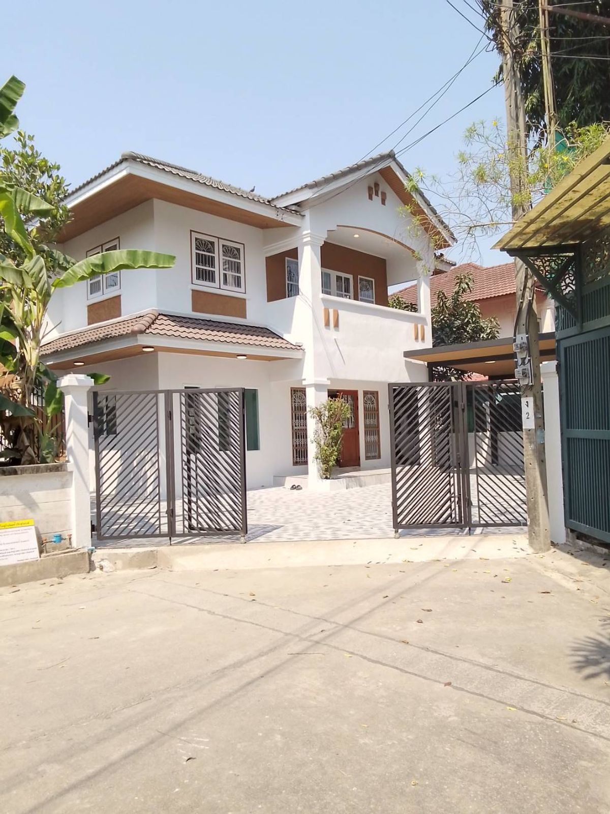 ขายบ้านมีนบุรี-ร่มเกล้า : ปรีชา สุวินทวงค์ รีโนเวทใหม่ หลังใหญ่ หลังมุม ติดถนนใหญ่ ใกล้รถไฟฟ้ามีนบุรี 5 นาที แถมเฟอร์ ฟรีโอน