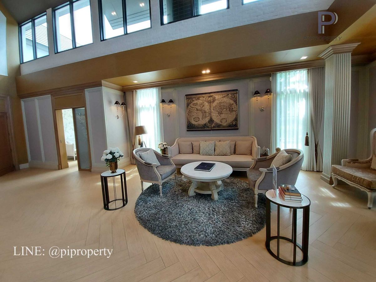 ให้เช่าบ้านบางนา แบริ่ง ลาซาล : ให้เช่า: วิลล่าหรูในโครงการแกรนด์ บางกอก บูเลอวาร์ด สุขุมวิท 4 ห้องนอน 5 ห้องน้ำ