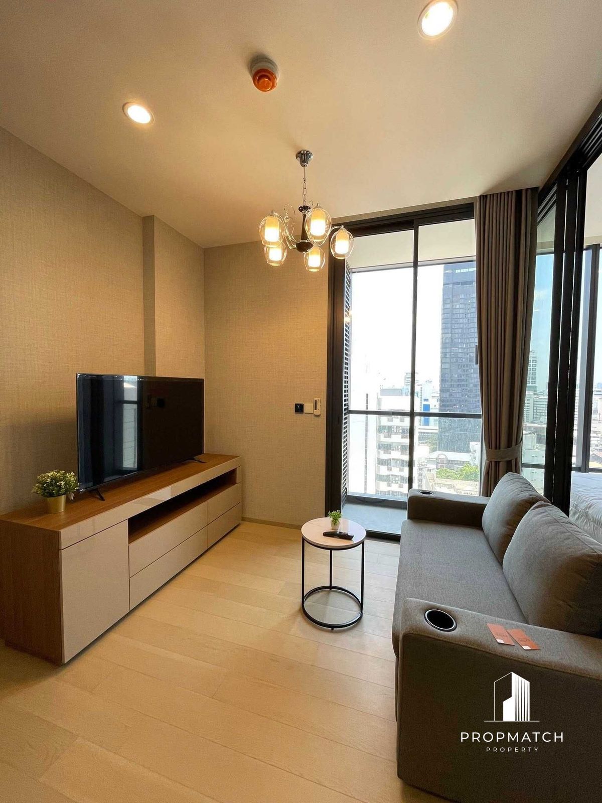 ให้เช่าคอนโดราชเทวี พญาไท : ✨Flash Deal ✨THE EXTRO Phayathai-Rangnam( 1Bed 1Bath 33SQM.) แต่งครบพร้อมอยู่ !! เพียง 29,000บาทต่อเดือน Tel.0981315848 @propmatch