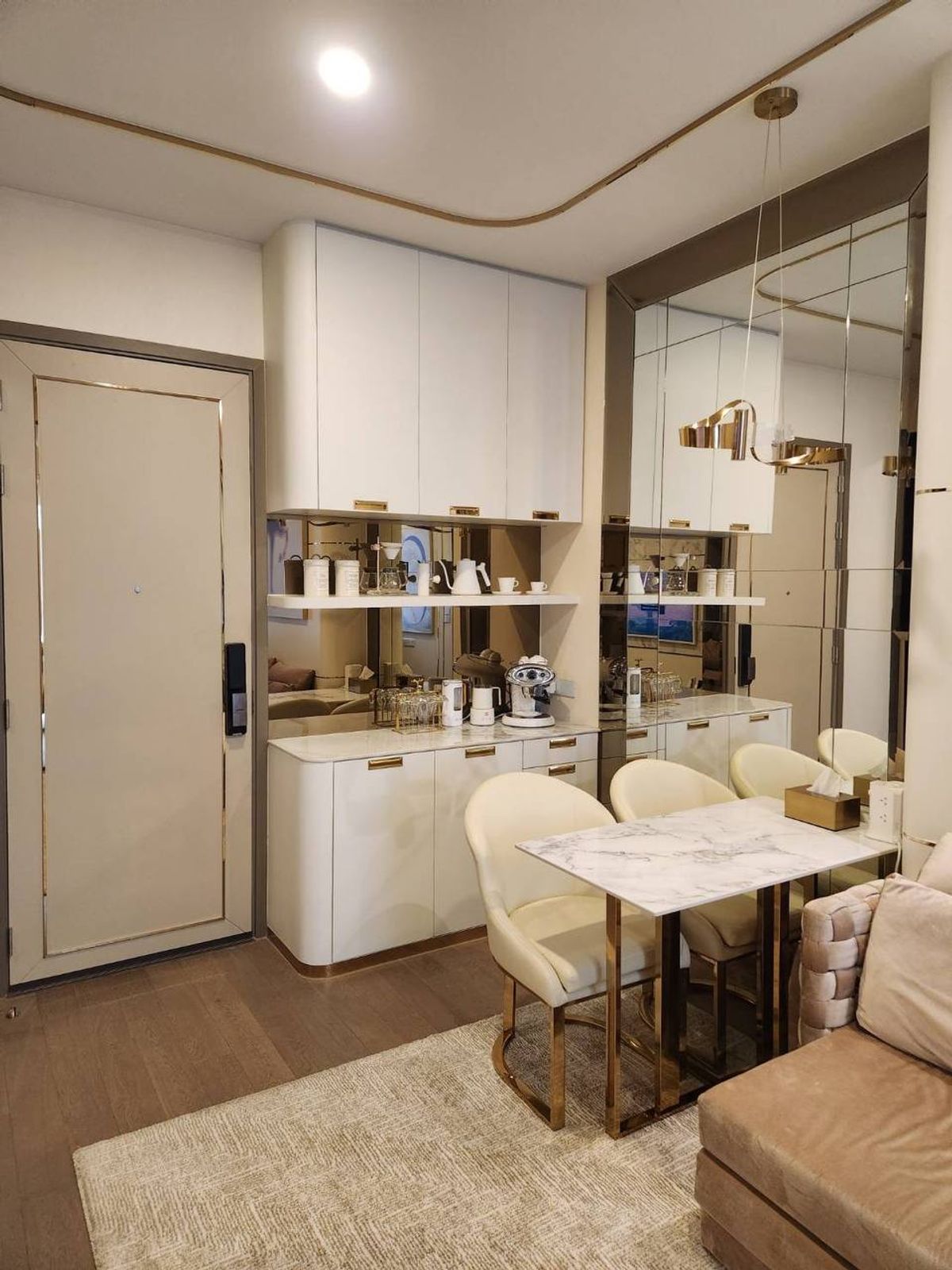 ขายคอนโดราชเทวี พญาไท : Park Origin Phayathai【𝐒𝐄𝐋𝐋】🔥เรียบหรูโมเดิร์น ครีมๆคลีนๆ บรรยากาศน่าอยู่🔥  ติดต่อไลน์ไอดี: @hacondo