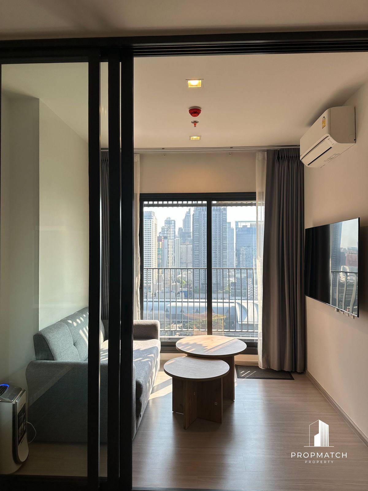 ให้เช่าคอนโดพระราม 9 เพชรบุรีตัดใหม่ RCA : ✨Flash Deal ✨Life Asoke Hype( 1Bed 1Bath 35SQM.) แต่งครบพร้อมอยู่ !! เพียง 25,000บาทต่อเดือน Tel.0981315848 @propmatch