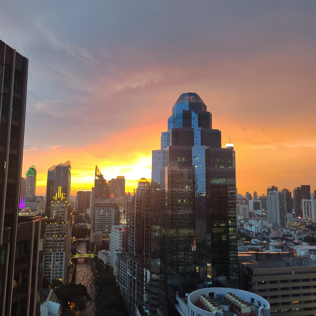 ให้เช่าคอนโดวิทยุ ชิดลม หลังสวน : Life one wireless condo for rent in Discount 35sqm just 21k