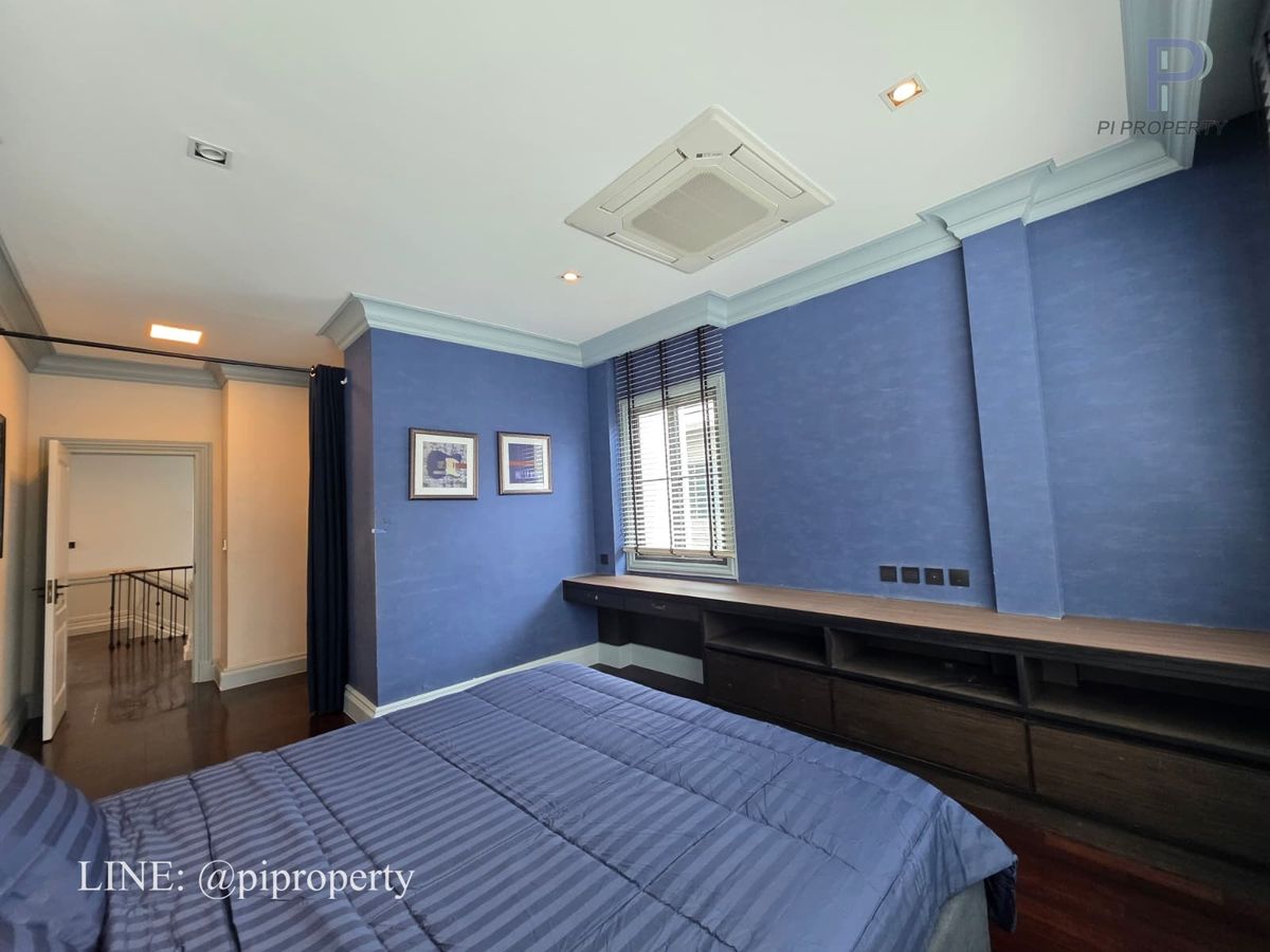 ให้เช่าบ้านบางนา แบริ่ง ลาซาล : ให้เช่า: วิลล่าหรูในโครงการแกรนด์ บางกอก บูเลอวาร์ด สุขุมวิท 4 ห้องนอน 5 ห้องน้ำ