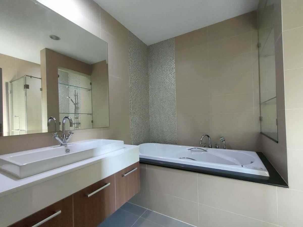 For RentHouseEakachai, Bang Bon : 🔥 Luxury Corner House for Rent – Grand Bangkok Boulevard Sathorn – Opposite Garden, with Koi Pond & Private Landscape