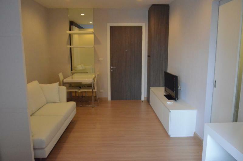 For SaleCondoWongwianyai, Charoennakor : FOR SALE condo , Urbano Absolute Sathorn - Taksin , BTS-Krung Thon Buri , Khlong Ton Sai , Khlong San , Bangkok , CX-72940