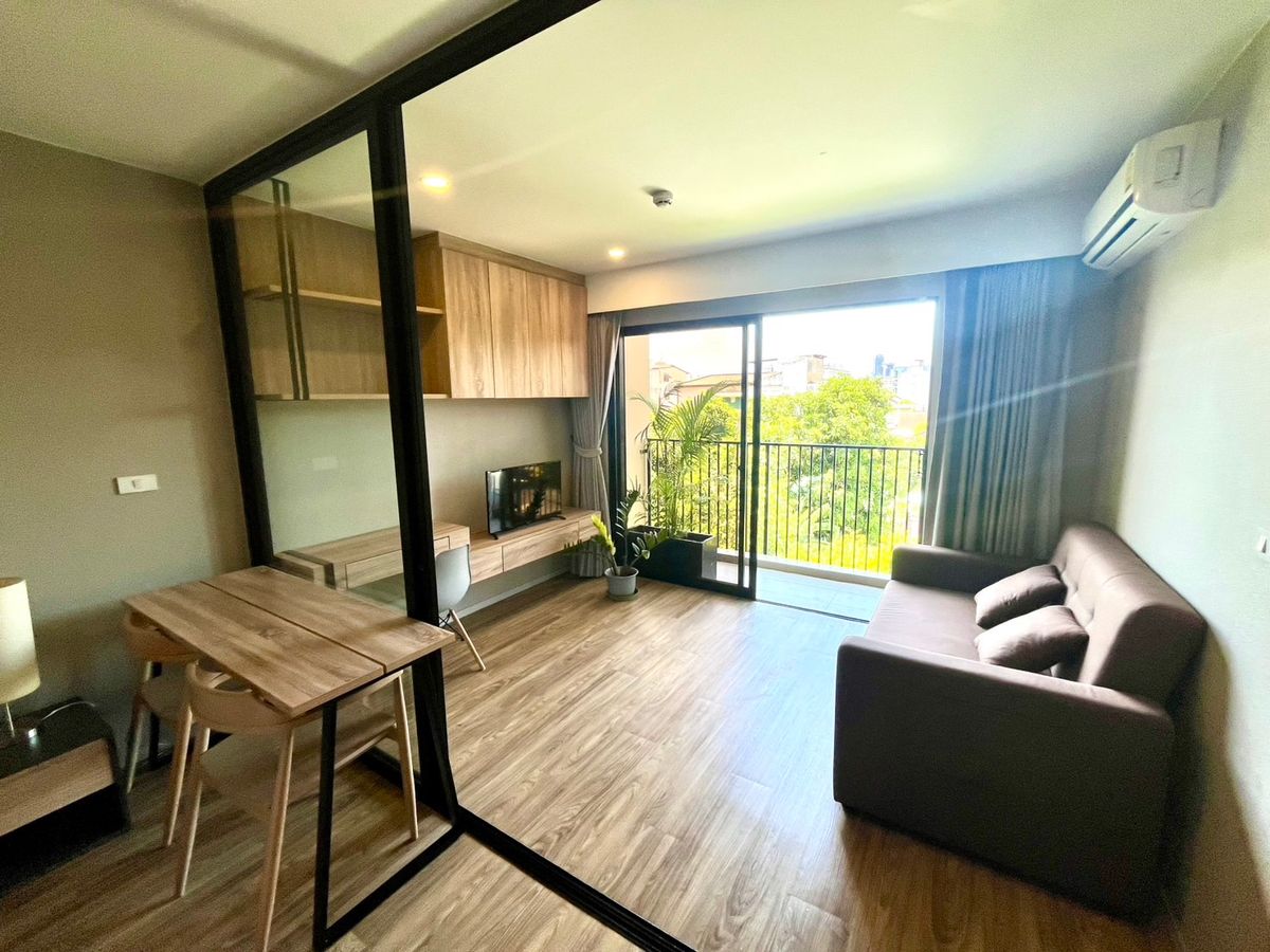 ให้เช่าคอนโดสาทร นราธิวาส : 📍 ห้องว่างให้เช่า 1 นอน บลอสซั่ม คอนโด สาทร-เจริญราษฎร์ : Blossom Condo @ Sathorn-Charoenrat