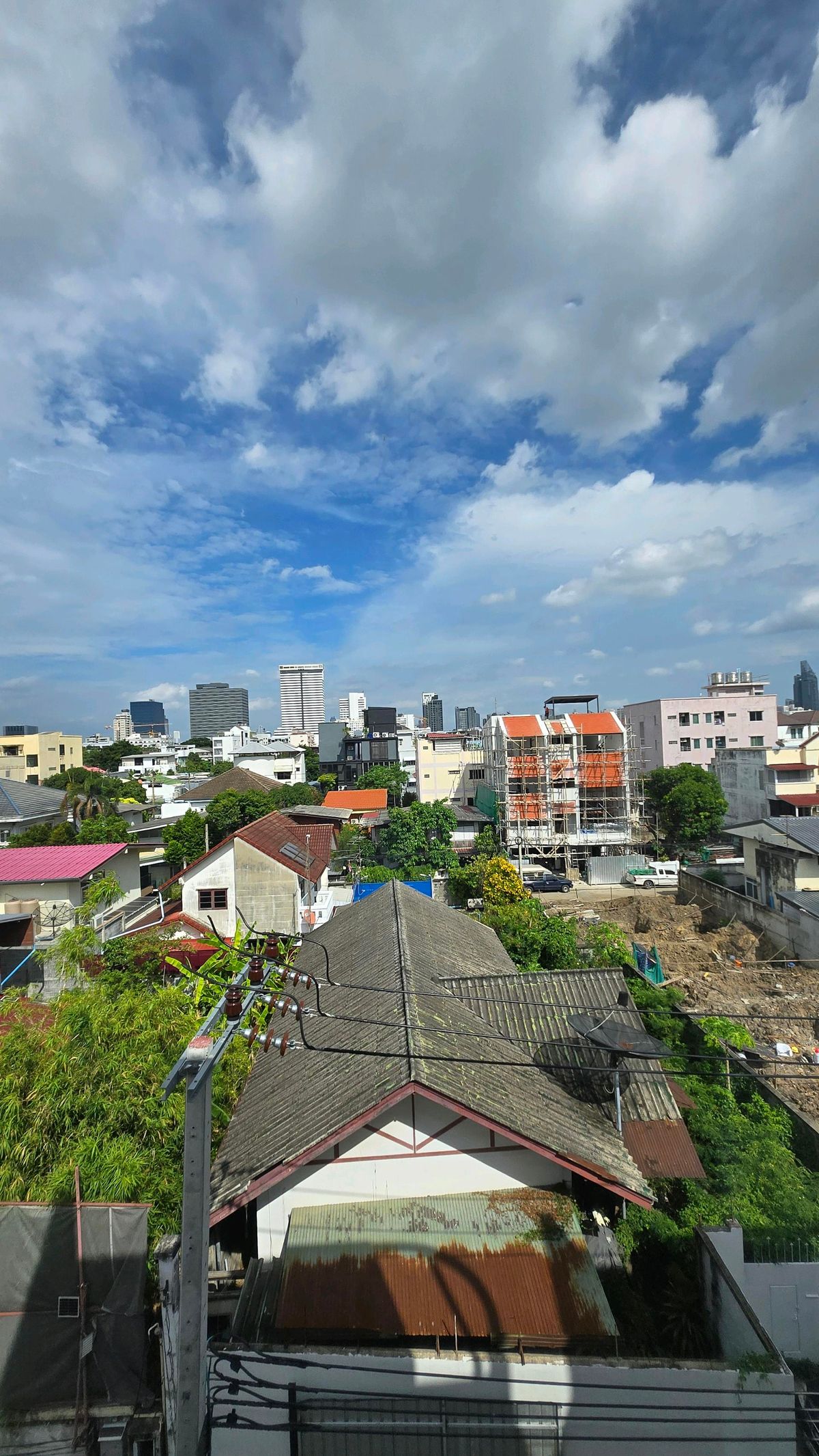 ขายบ้านอารีย์ อนุสาวรีย์ : Hot Price 26.5 ล้าน‼️— บ้านเดี่ยวหรู ใจกลางอารีย์ ที่หาไม่ได้ง่ายในงบนี้