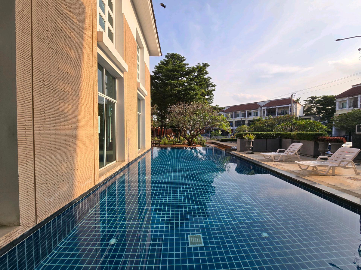 ขายทาวน์โฮมเกษตร นวมินทร์ ลาดปลาเค้า : ขายทาวน์โฮม 3 ชั้น หลังมุม โครงการบ้านกลางเมือง เออร์บาเนี่ยน เกษตร - นวมินทร์ 2ซอยลาดปลาเค้า 79