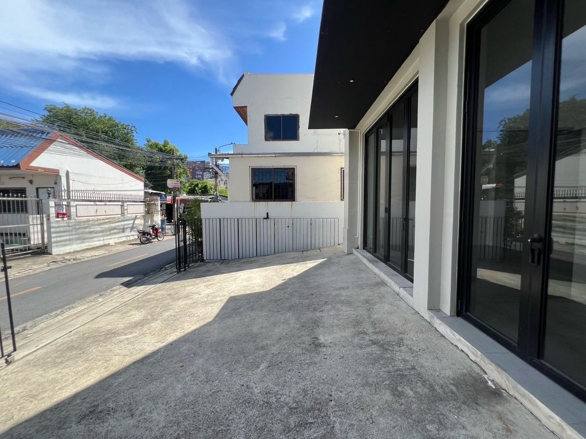 ให้เช่าโฮมออฟฟิศบางนา แบริ่ง ลาซาล : ให้เช่าโฮมออฟฟิศบางนา - อุดมสุข ใกล้ แยกบางนา ทางด่วน และ เซนทรัล บางนา 