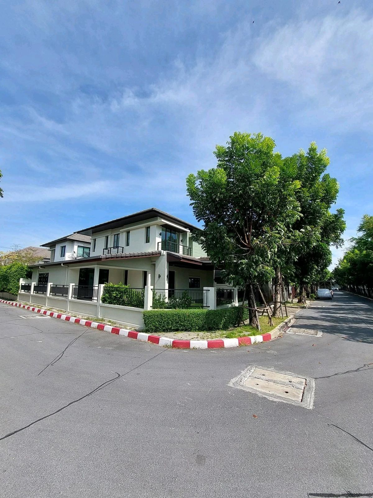 HouseBangna, Bearing, Lasalle : 🔥 Sell / rent a house, convert corner, 300 sq.w., new, new, ready to move 10.5 million‼ ️