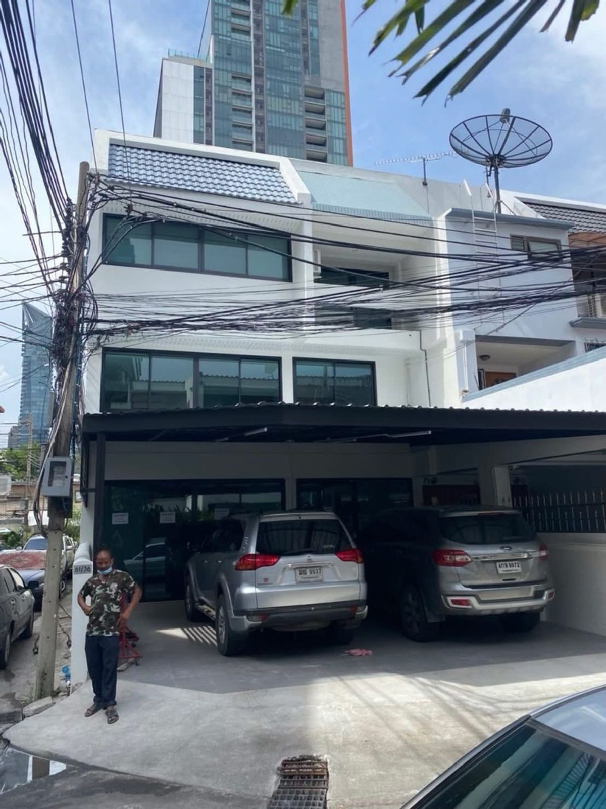 ให้เช่าทาวน์โฮมสุขุมวิท อโศก ทองหล่อ : For Rent – Home Office Sukhumvit 26, near BTS Phrom Phong & Emporium