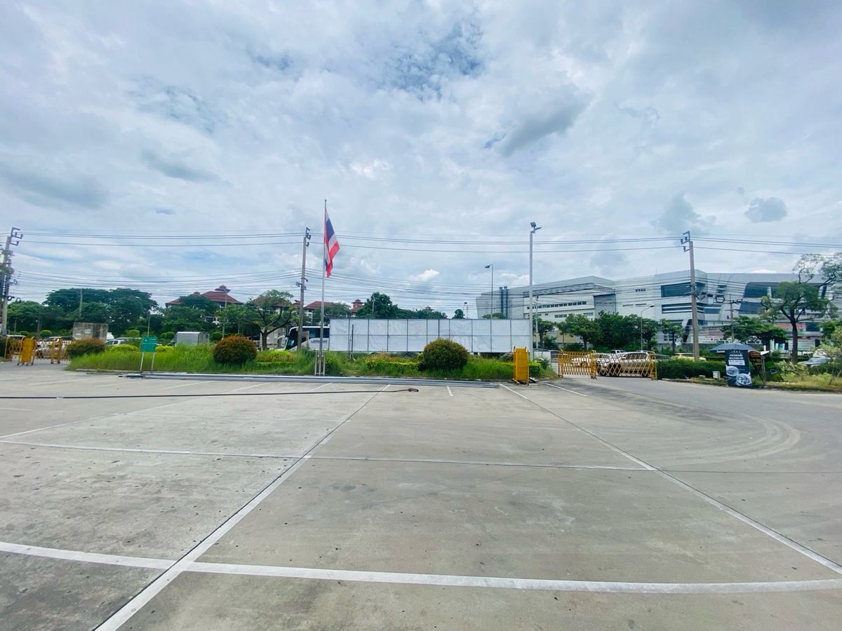 ให้เช่าที่ดินเกษตร นวมินทร์ ลาดปลาเค้า : เกษตร–นวมินทร์ ให้เช่าที่ดินระยะยาว ติดถนนใหญ่ ประเสริฐมนูกิจ ทำเลทองที่นักลงทุนและเจ้าของกิจการต้องจับตามอง!เนื้อที่ 4-1-18 ไร่ (1,718 ตร.วา) | หน้ากว้าง 108 เมตร | ผังสีเหลือง