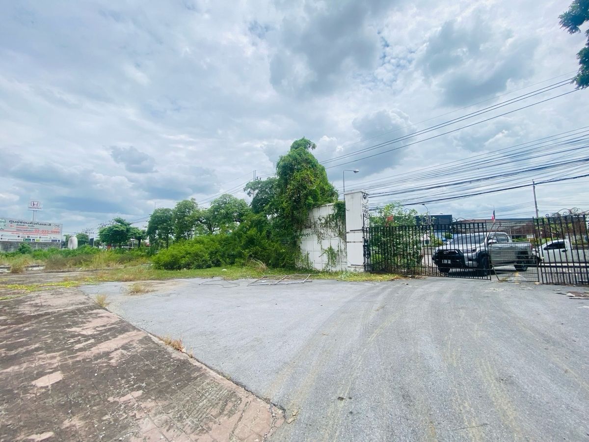 ให้เช่าที่ดินเกษตร นวมินทร์ ลาดปลาเค้า : ติดถนนใหญ่ ประเสริฐมนูกิจ เกษตร–นวมินทร์ เนื้อที่ 189 ตร.วา | หน้ากว้าง | ผังสีเหลือง