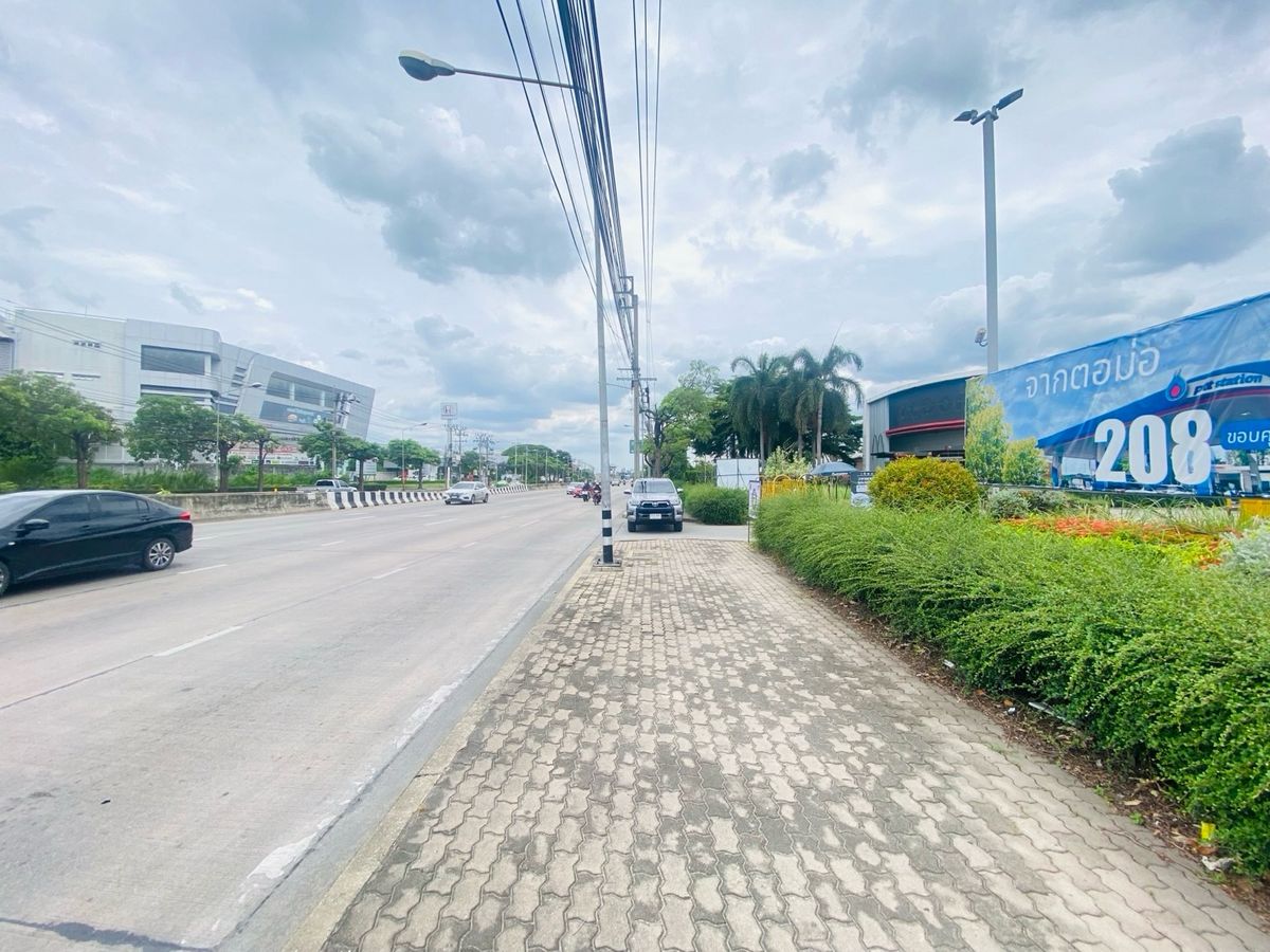 ให้เช่าที่ดินเกษตร นวมินทร์ ลาดปลาเค้า : ติดถนนใหญ่ ประเสริฐมนูกิจ เกษตร–นวมินทร์ เนื้อที่ 189 ตร.วา | หน้ากว้าง | ผังสีเหลือง