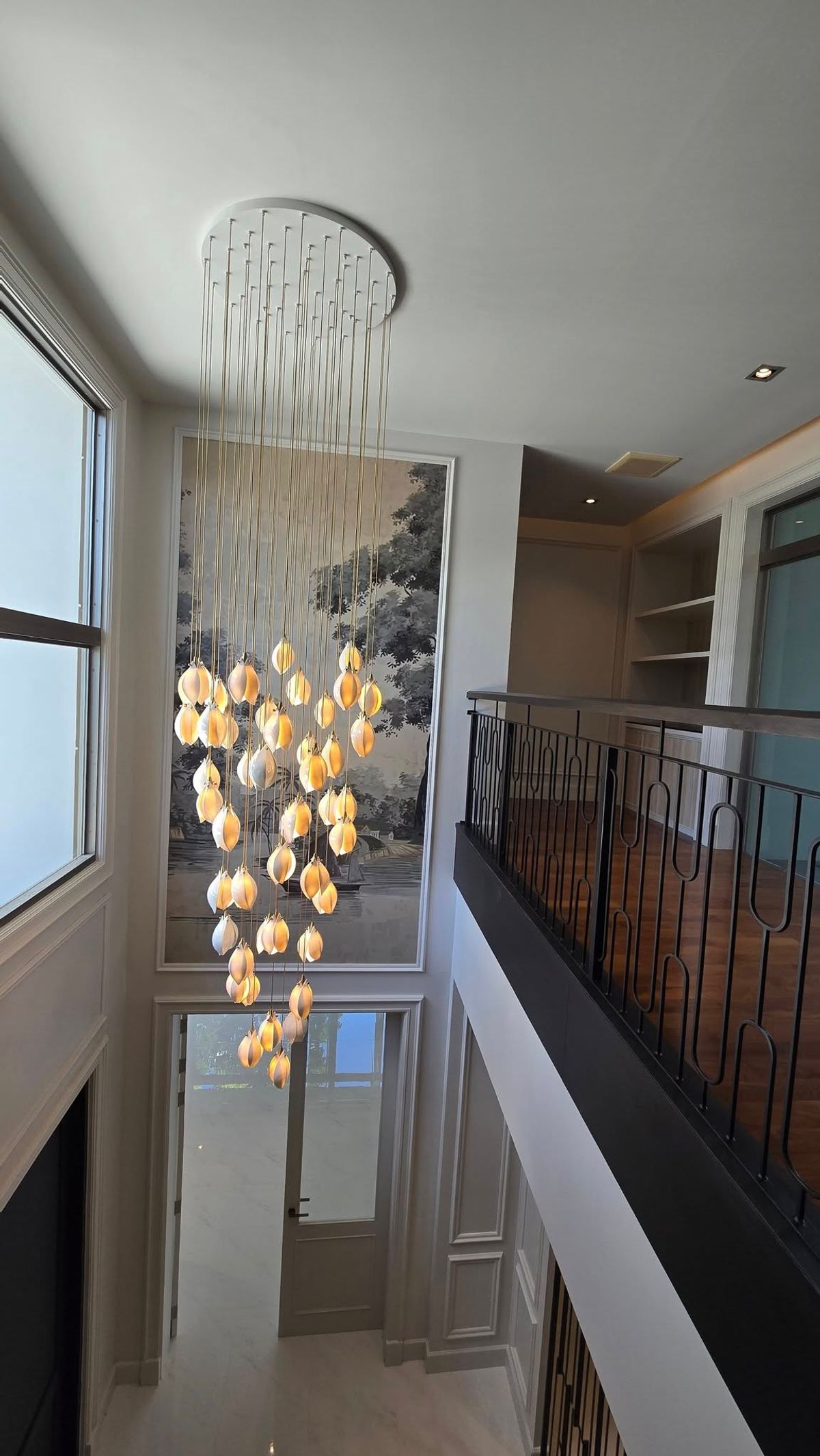 ขายบ้านมีนบุรี-ร่มเกล้า : ลดแรงที่สุดจาก 49.9 ล้านบาท เหลือเพียง 39.9 ล้านบาท . บ้านใหม่ยังไม่เคยเข้าอยู่ บิวท์อินหรูมูลค่าเกือบ 10 ล้านบาท . Perfect Masterpiece Century Ramkhamhaeng 164 บ้านเดี่ยวหรู หลังมุม ทำเลดีที่สุดในโครงการ ใกล้ MRT สายสีส้ม | ติดสวนส่วนกลาง 