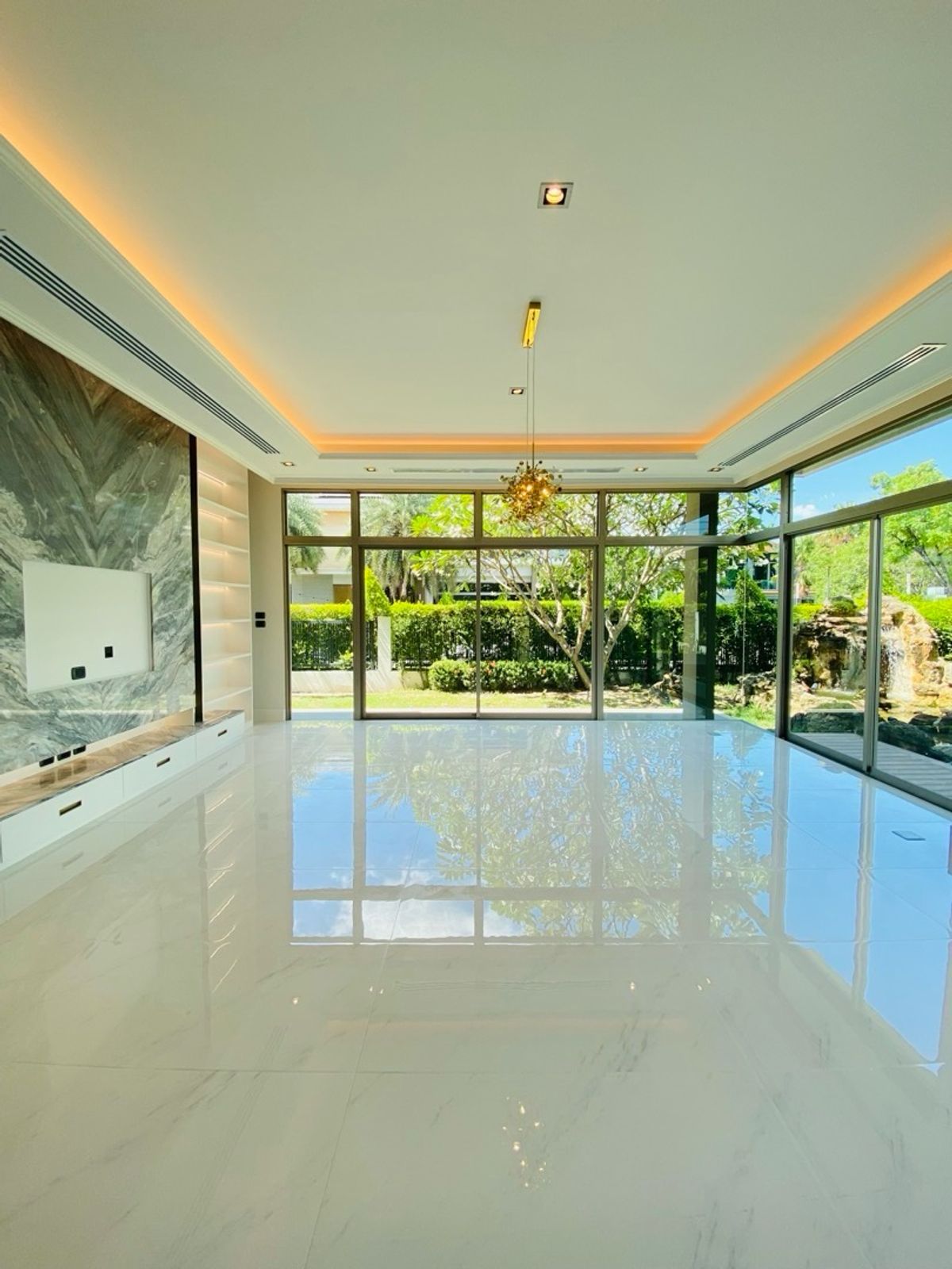 For SaleHouseMin Buri, Romklao : 💎 Reduce the most force in the project!  ❌ From 49.9 million baht ✅ Only 39.9 million baht, Perfect Masterpiece Century Ramkhamhaeng 164, a luxury solo house after the best location in the project.