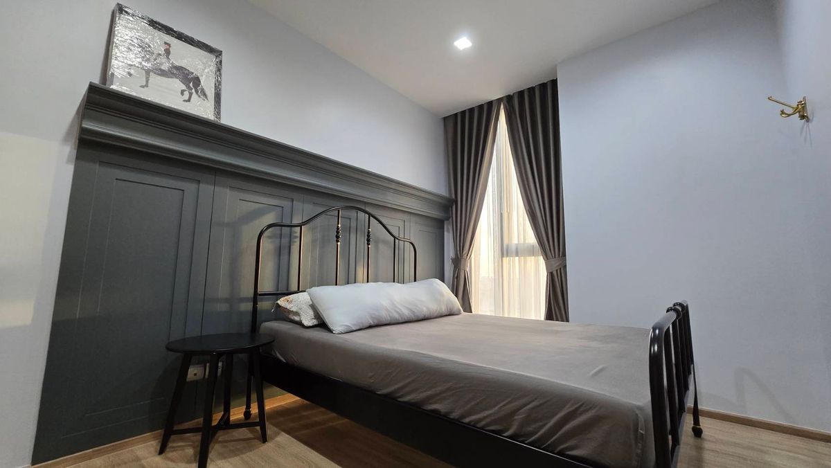 For SaleCondoSapankwai,Jatujak : Urgent sale! Very good price. Beautiful room, Rare Item, very rare. The owner has never rented out. The layer is not very high, with a quite wide area. Facing the Pradiphat View, good value