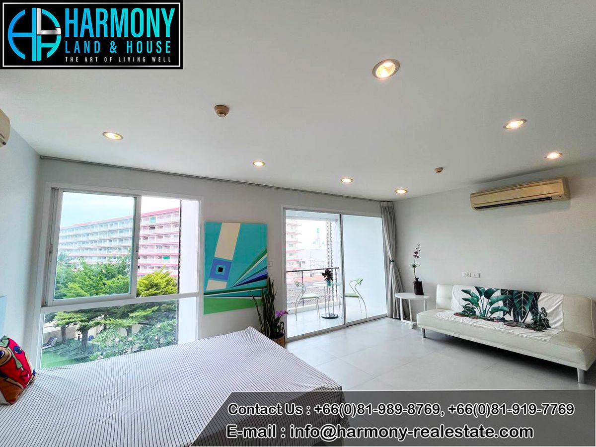 For SaleCondoHuahin, Prachuap Khiri Khan, Pran Buri : Hua Hin Studio Condo Pool view near the sea in the city center. The price is pleasing!