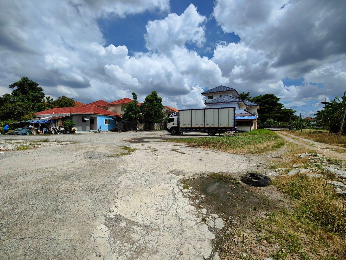 ขายที่ดินปทุมธานี รังสิต ธรรมศาสตร์ : ขายที่ดิน 2 ไร่ 172 ตรว. ต.บ้านกลาง อ.เมือง จ.ปทุมธานี