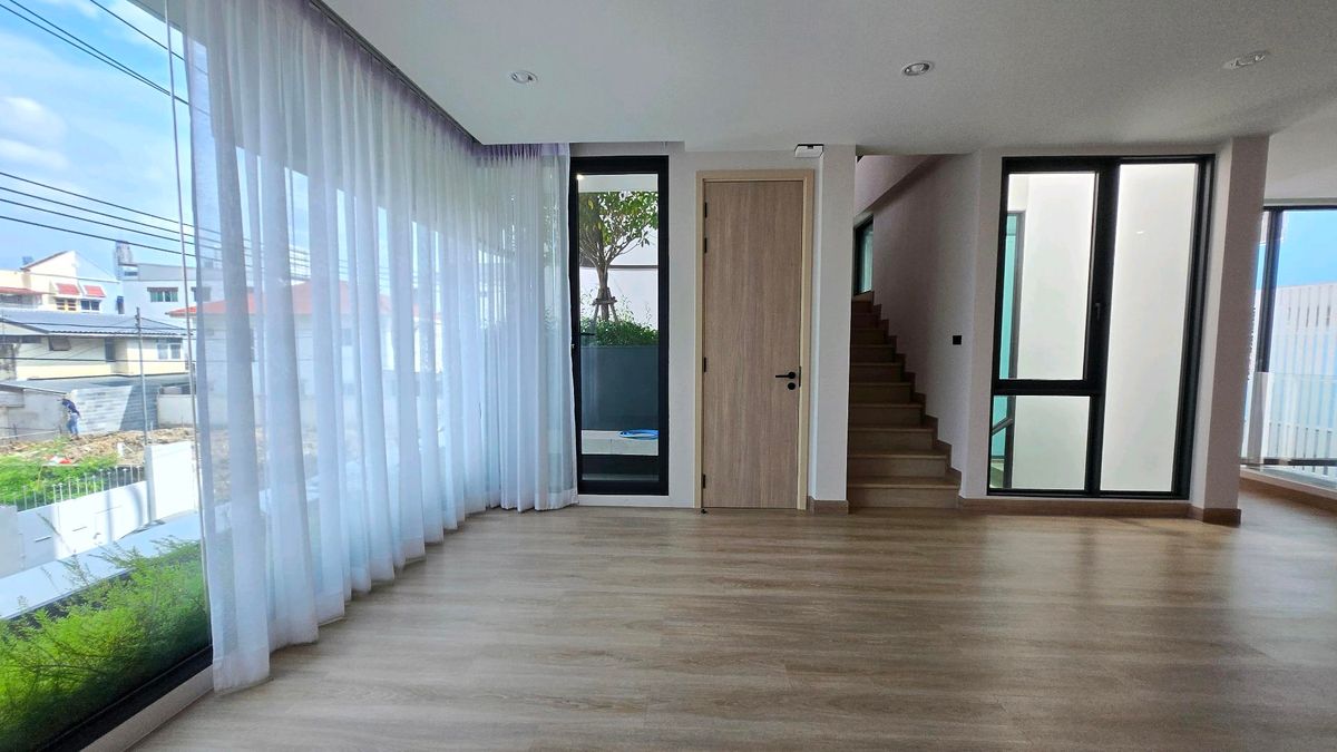 ขายบ้านอารีย์ อนุสาวรีย์ : Hot Price 26.5 ล้าน‼️— บ้านเดี่ยวหรู ใจกลางอารีย์ ที่หาไม่ได้ง่ายในงบนี้