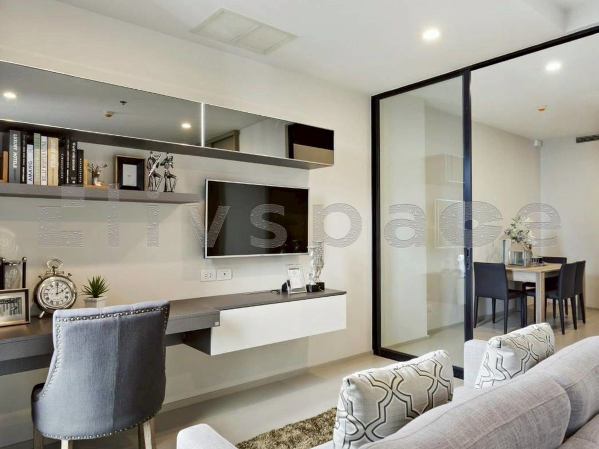 ให้เช่าคอนโดวิทยุ ชิดลม หลังสวน : [L250804036] สำหรับเช่า Noble Ploenchit | 1 ห้องนอน | ขนาด 49 ตร.ม. | ราคาพิเศษ | พร้อมเข้าอยู่